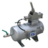 Manually driven emergency compressor T8-30
